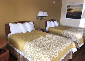 Days Inn by Wyndham Clarksville TN hotel thumbnail 5