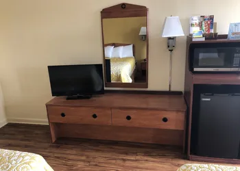 Days Inn by Wyndham Clarksville TN hotel thumbnail 8