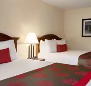 Ramada by Wyndham Pigeon Forge North hotel detail image 4