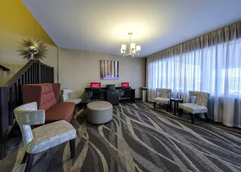 Red Roof Inn & Suites Newburgh – Stewart Airport/ West Point hotel thumbnail 4