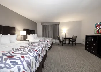 Red Roof Inn & Suites Newburgh – Stewart Airport/ West Point hotel thumbnail 7