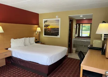 Serenity Inn hotel thumbnail 4