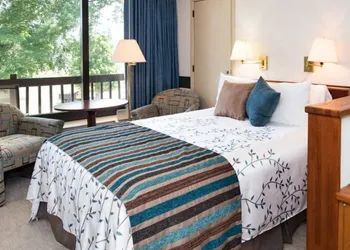 Highland Manor Inn hotel thumbnail 6