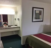 Travel Inn & Suites hotel detail image 4