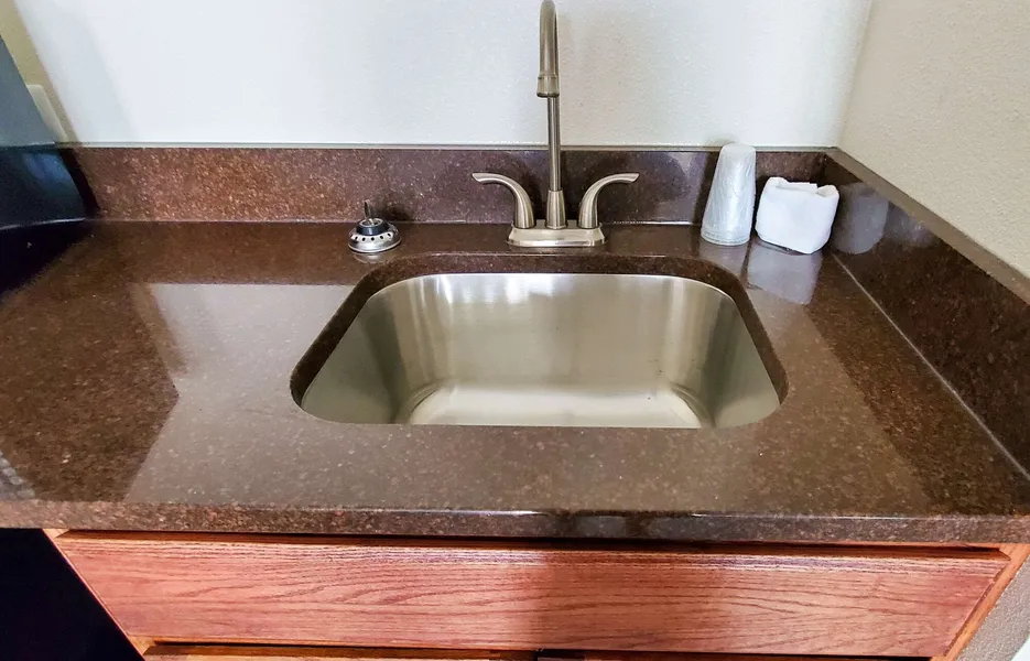 Quality Inn & Suites Vandalia near I-70 and Hwy 51 hotel detail image 6