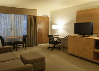 Holiday Inn Spearfish - Convention Center by IHG hotel thumbnail 2