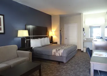 Crystal Inn - Garth Rd hotel thumbnail 4