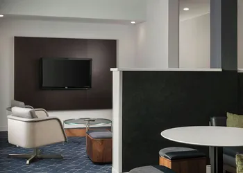 Courtyard by Marriott Dallas-Fort Worth/Bedford hotel thumbnail 3