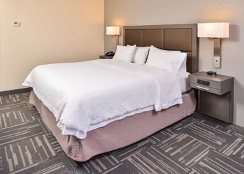 Hampton Inn closest to Universal Orlando hotel thumbnail 3