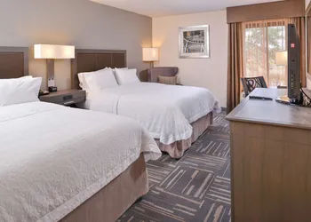 Hampton Inn closest to Universal Orlando hotel thumbnail 6