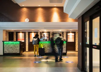 Embassy Suites by Hilton Piscataway Somerset hotel thumbnail 2