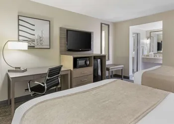 Best Western Plus Executive Inn hotel thumbnail 6