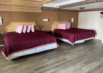Budget Inn & Suites Shoreline hotel thumbnail 6