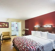 Red Roof Inn Cincinnati East - Beechmont hotel detail image 7