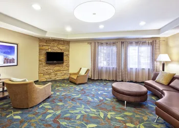 Candlewood Suites Indianapolis Airport by IHG hotel thumbnail 4