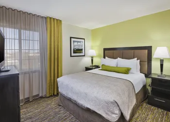 Candlewood Suites Indianapolis Airport by IHG hotel thumbnail 5