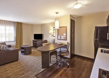 Candlewood Suites Indianapolis Airport by IHG hotel thumbnail 8