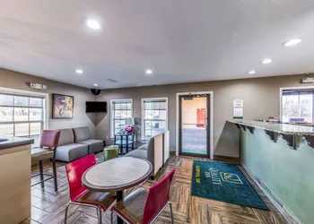 Quality Inn Glenpool - Tulsa hotel thumbnail 5