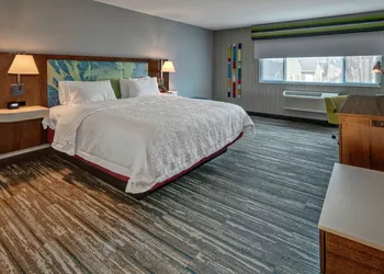 Hampton Inn Cardiff Beach Encinitas, CA Near Del Mar hotel thumbnail 6