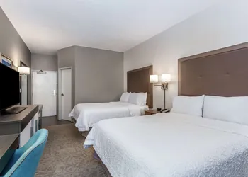 Hampton Inn Milwaukee-Airport hotel thumbnail 8