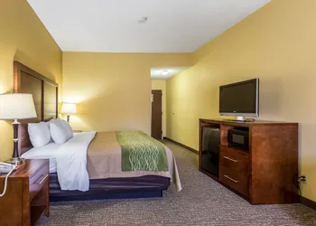 Comfort Inn Brownsville I-40 hotel thumbnail 3