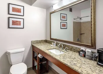 Comfort Inn Brownsville I-40 hotel thumbnail 5