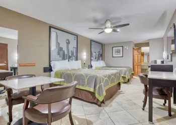 Texas Inn Donna hotel thumbnail 8