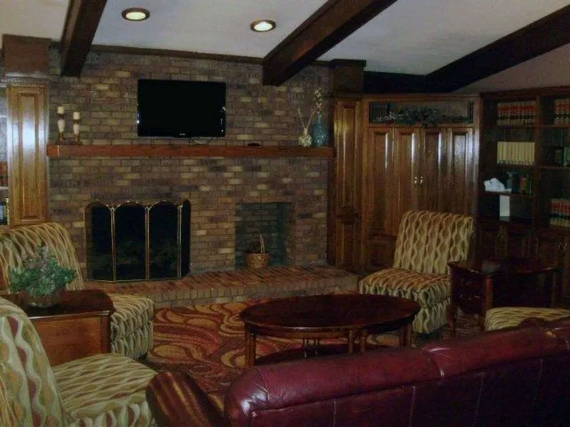 Quality Inn & Suites Searcy I-57 hotel detail image 2