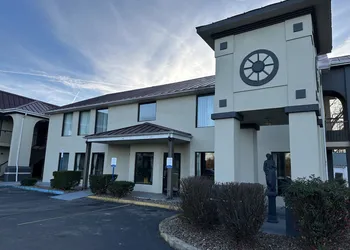 Quality Inn Ashland hotel thumbnail 2