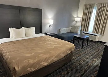 Quality Inn Ashland hotel thumbnail 5