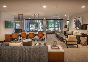 DoubleTree by Hilton Dallas - Farmers Branch hotel thumbnail 2
