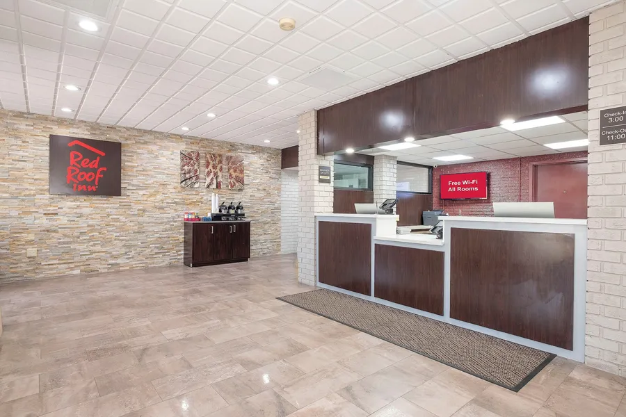 Red Roof Inn Roanoke Rapids hotel detail image 2