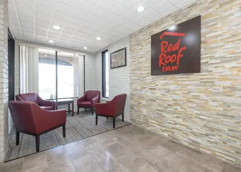 Red Roof Inn Roanoke Rapids hotel thumbnail 3