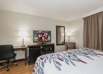 Red Roof Inn Roanoke Rapids hotel thumbnail 7