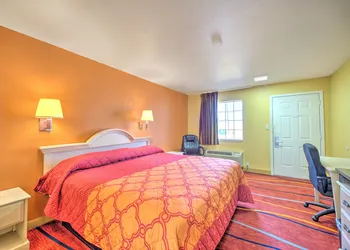 Heights Inn by Townhouse Harker Heights/Killeen hotel thumbnail 5