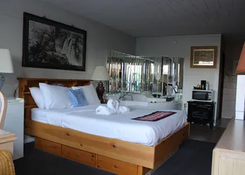 Ritz Inn Niagara hotel thumbnail 7
