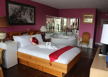 Ritz Inn Niagara hotel thumbnail 8