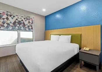 Sonesta Essential IAH Airport JFK Boulevard hotel thumbnail 5