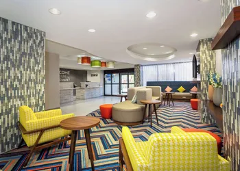 Hampton Inn Orlando-International Airport hotel thumbnail 3