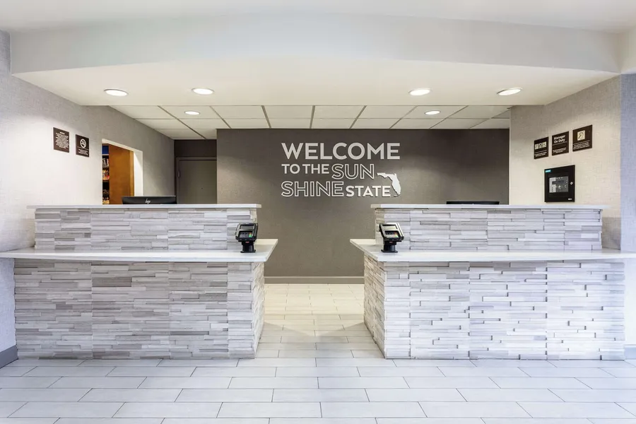 Hampton Inn Orlando-International Airport hotel detail image 6