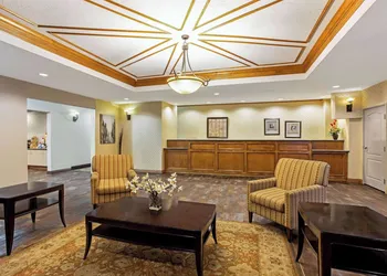 La Quinta Inn & Suites by Wyndham Cleburne hotel thumbnail 2