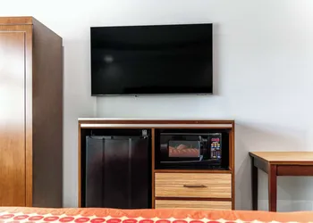 Rodeway Inn & Suites Pasadena hotel thumbnail 8