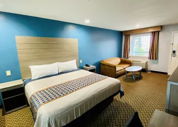 Home Place Inn & Suites hotel thumbnail 5