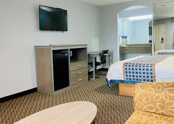Home Place Inn & Suites hotel thumbnail 6