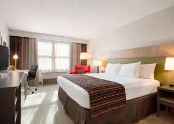 Country Inn & Suites by Radisson, Minneapolis West, MN hotel thumbnail 7