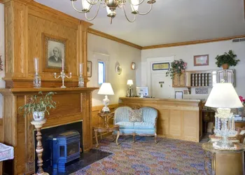 Americas Best Value Inn & Suites Royal Carriage hotel thumbnail 2