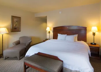 Hampton Inn & Suites Brownsville hotel thumbnail 3