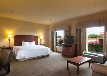 Hampton Inn & Suites Brownsville hotel thumbnail 4