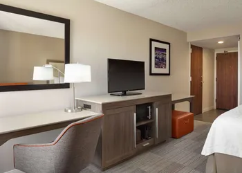 Hampton Inn Philadelphia Mt. Laurel hotel thumbnail 8