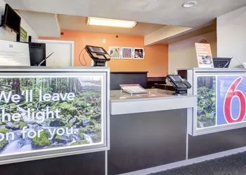 Motel 6 Medford, OR hotel thumbnail 3